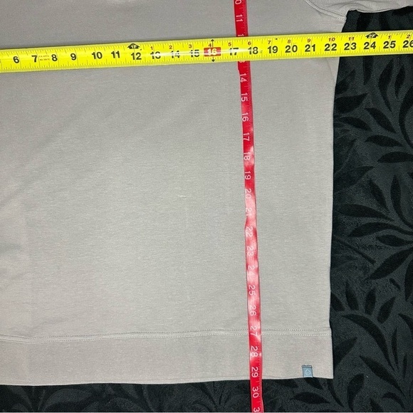 Tasc Cloud French Terry Quarter Zip 1/4 Pullover Gray Mens Large Golf Organic - Picture 11 of 11